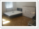 Wohnraum 1 Bett und Bücherkasten Wohnraum 1 Bett und Bücherkasten